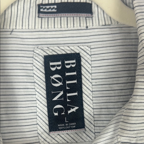 Billabong Gray Stripped Casual Button Down Shirt Short Sleeves Size Large - Picture 3 of 13